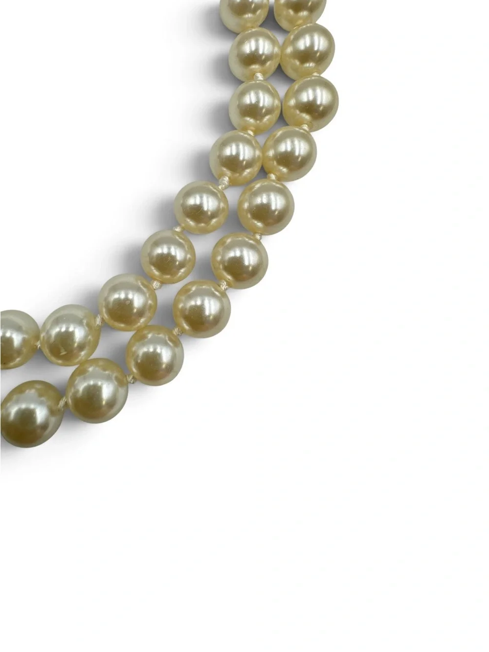 Vintage Double Strand Warm Cream Glass Shell Imitation Pearl Necklace 19”
